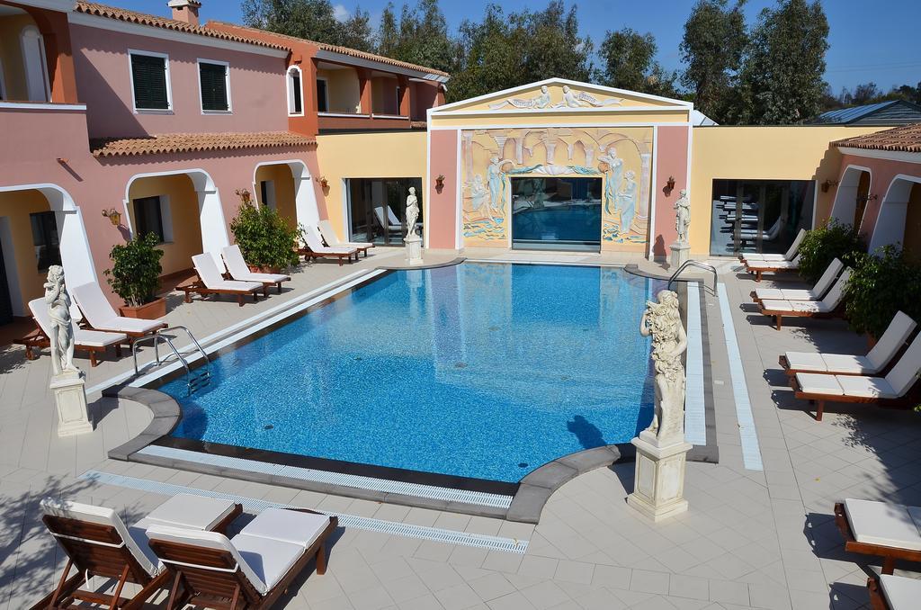 Cala Ginepro Hotel Resort & Spa Orosei Buitenkant foto